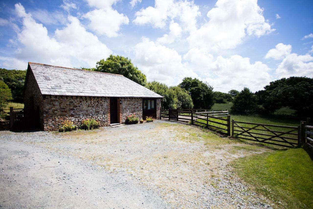 Sharlands Farm Holiday Cottages Бюд Екстериор снимка