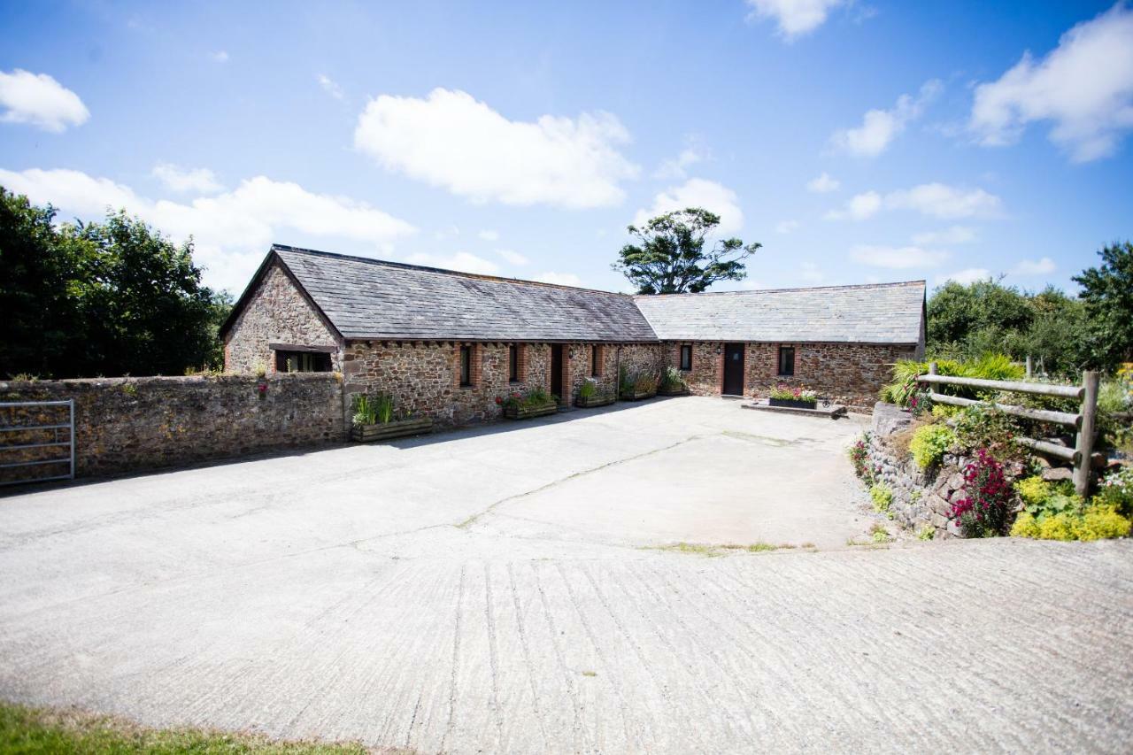 Sharlands Farm Holiday Cottages Бюд Екстериор снимка