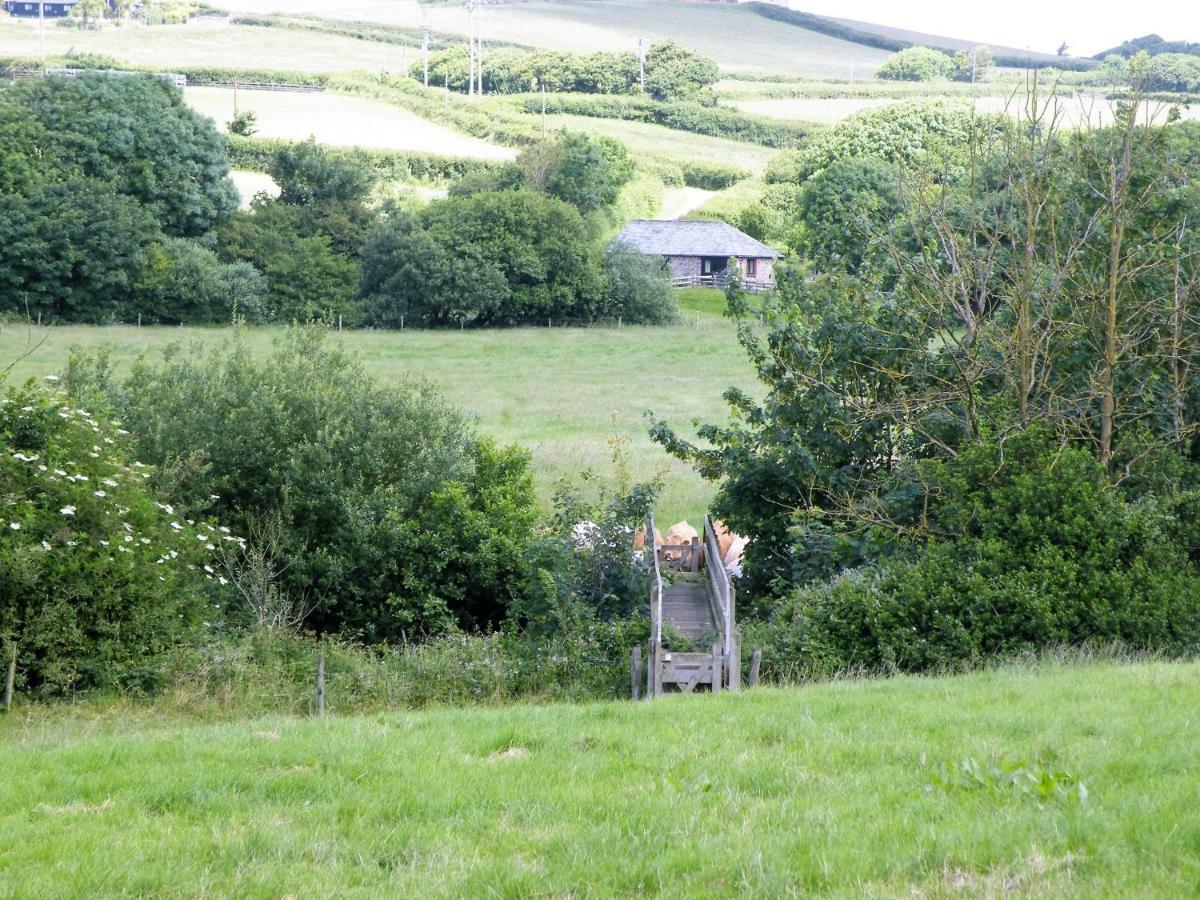 Sharlands Farm Holiday Cottages Бюд Екстериор снимка